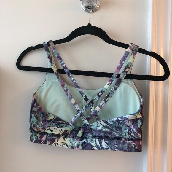 LuLu Lemon Set Sports Bra & Capris pants - Picture 2 of 4